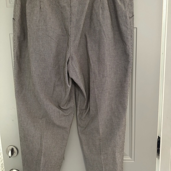 Lees casual Women slacks - Picture 2 of 5